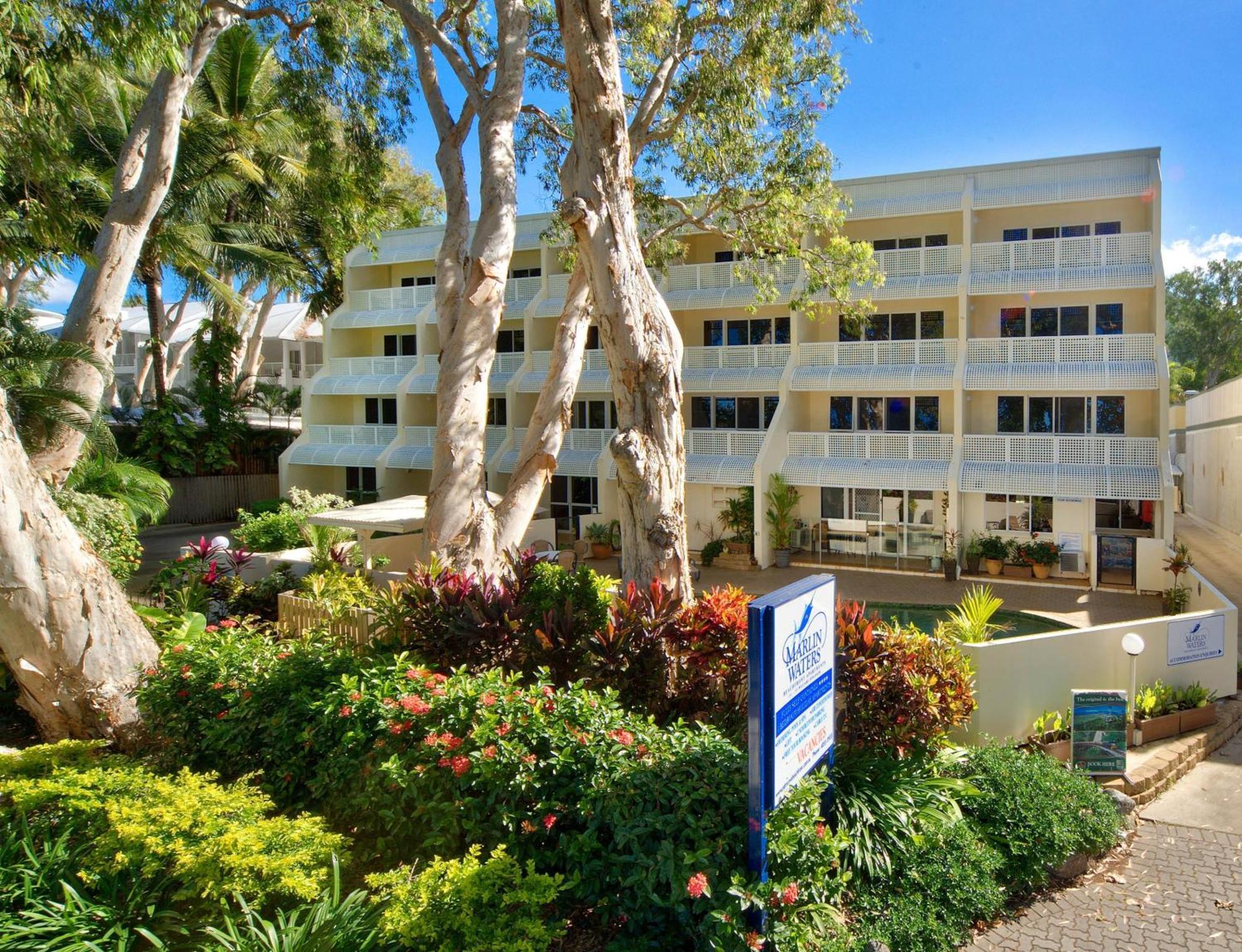 Marlin Waters Beachfront Apartments Palm Cove Exterior photo